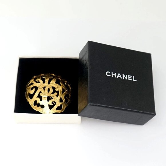 CHANEL CC Logos Filigree Camellia Brooch Gold Tone 25 Pin Auth w/Box n1144-2 - Picture 16 of 16